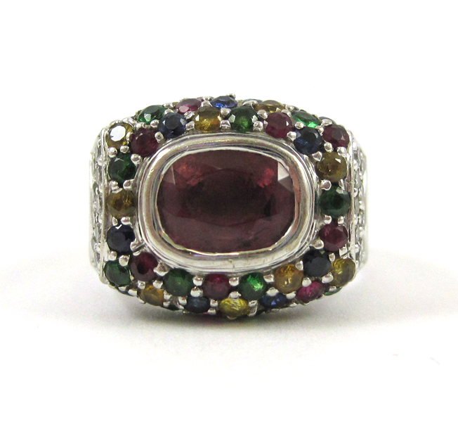 Appraisal: RUBY DIAMOND AND EIGHTEEN KARAT WHITE GOLD RING with round-cut