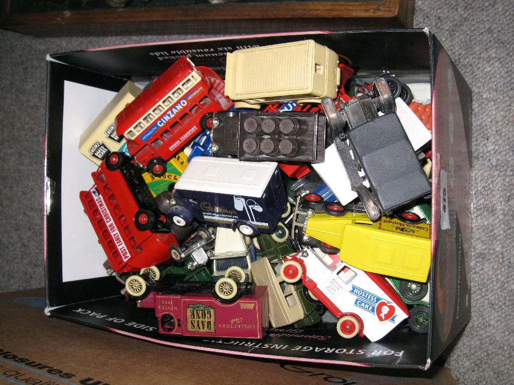 Appraisal: Box of assorted model vehicles