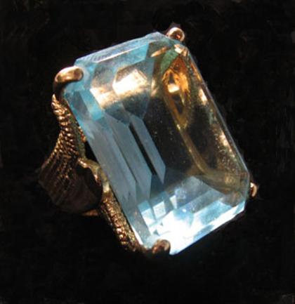 Appraisal: Blue topaz dinner ring s Large step cut blue topaz