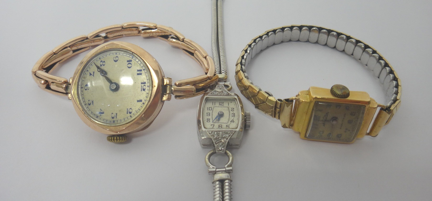 Appraisal: A ladies platinum cased and diamond set dress wristwatch the