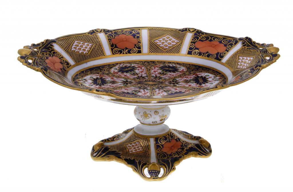 Appraisal: A ROYAL CROWN DERBY IMARI PATTERN FRUIT STAND with pierced