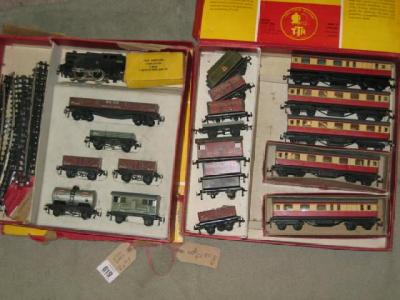 Appraisal: A Trix Twin train set with B R - -