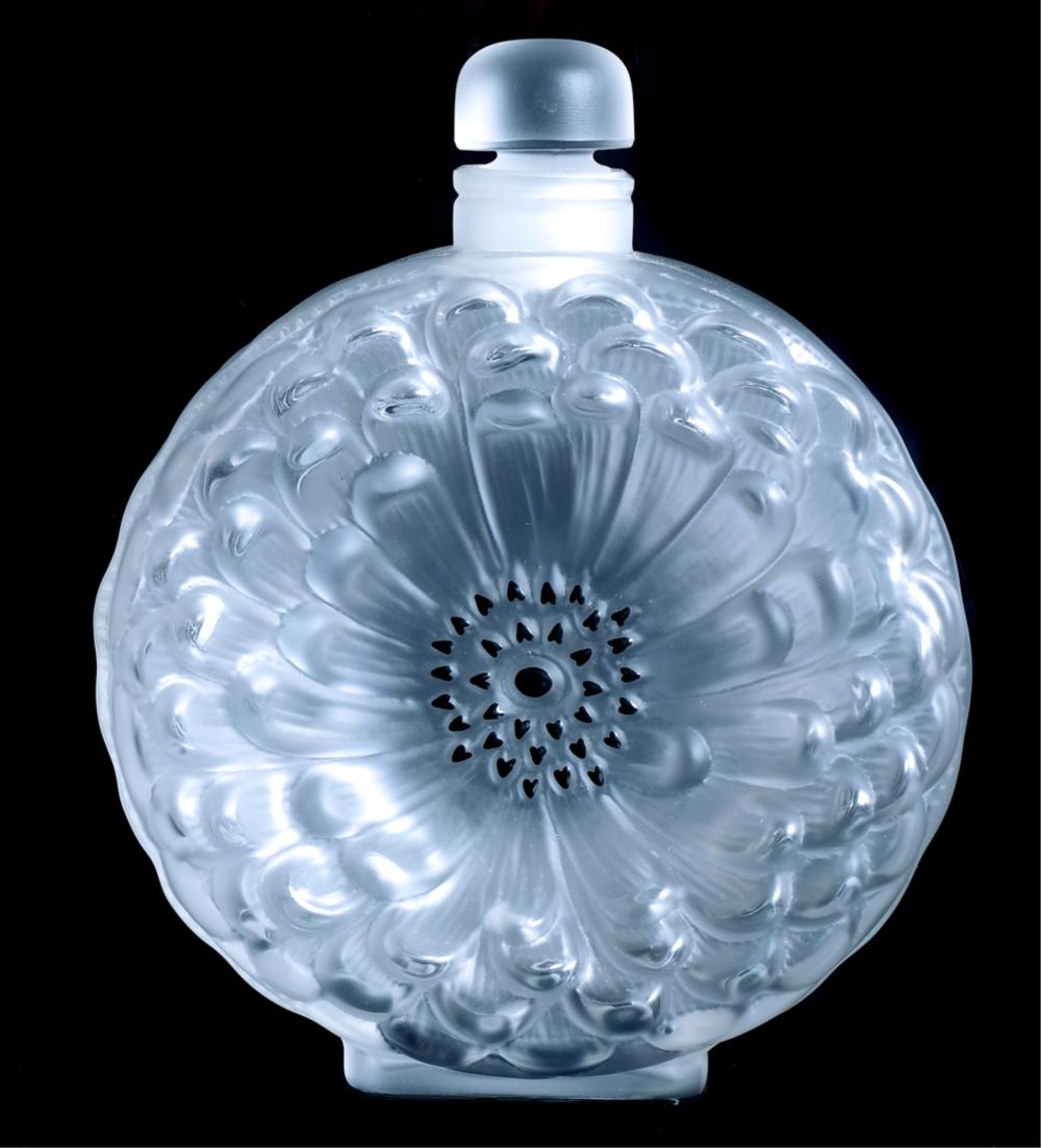 Appraisal: LARGE LALIQUE DAHLIA CRYSTAL SCENT BOTTLELarge Lalique crystal Dahlia scent