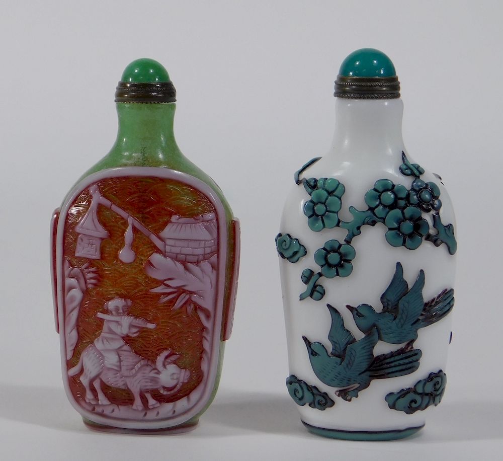 Appraisal: Chinese Overlay Peking Glass Snuff Bottles China th Century Group