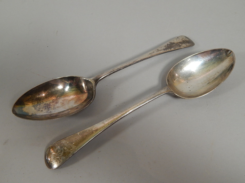 Appraisal: A pair of Victorian Old English pattern silver dessert spoons