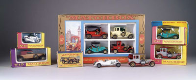 Appraisal: LARGE LOT OF VINTAGE MATCHBOX TOYS Quality grouping of approximately