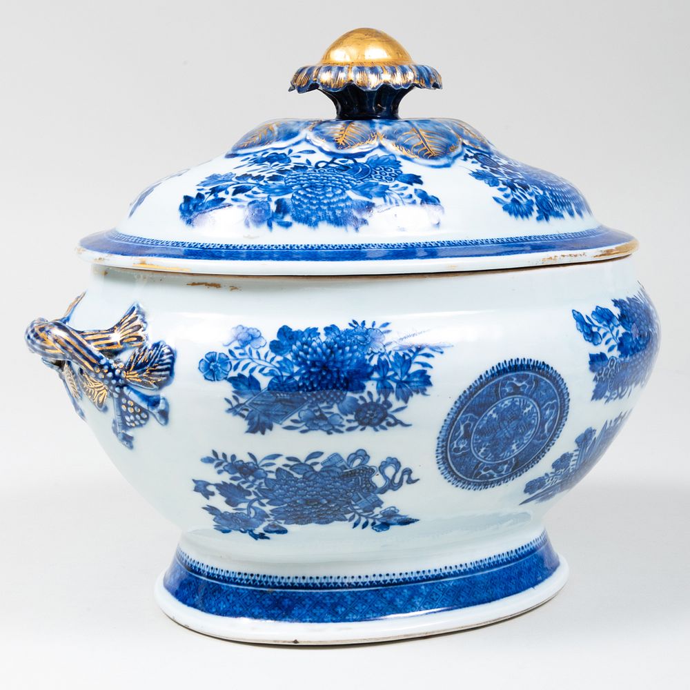 Appraisal: Chinese Export Porcelain Fitzhugh Pattern Tureen and Cover x x