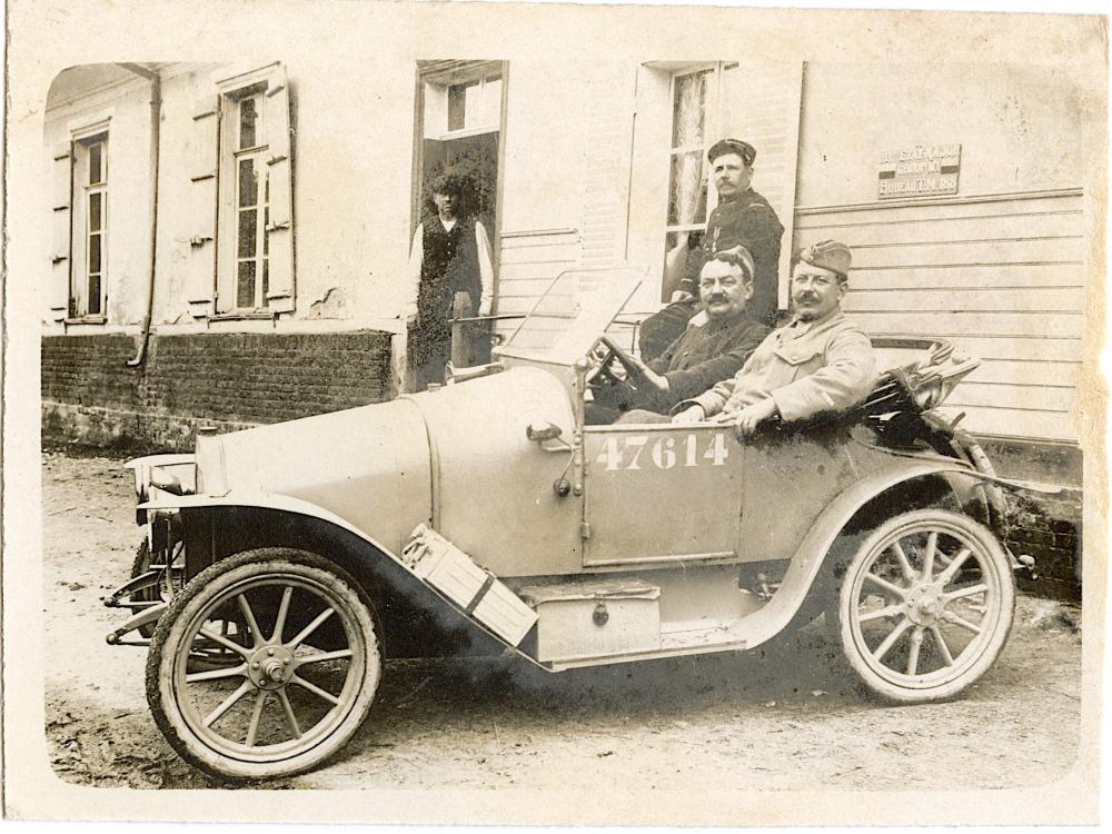 Appraisal: VINTAGE REAL HISTORICAL PHOTO CAR RACINGVintage print photo from original