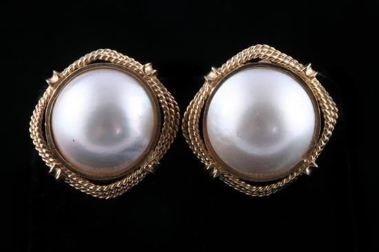 Appraisal: PAIR K YELLOW GOLD AND MABE PEARL EARRINGS Mabe pearl