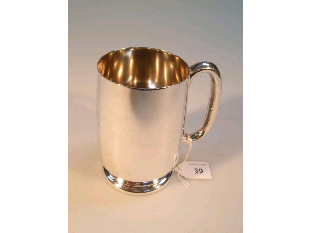 Appraisal: A George V silver tankard by Barker brothers Birmingham of