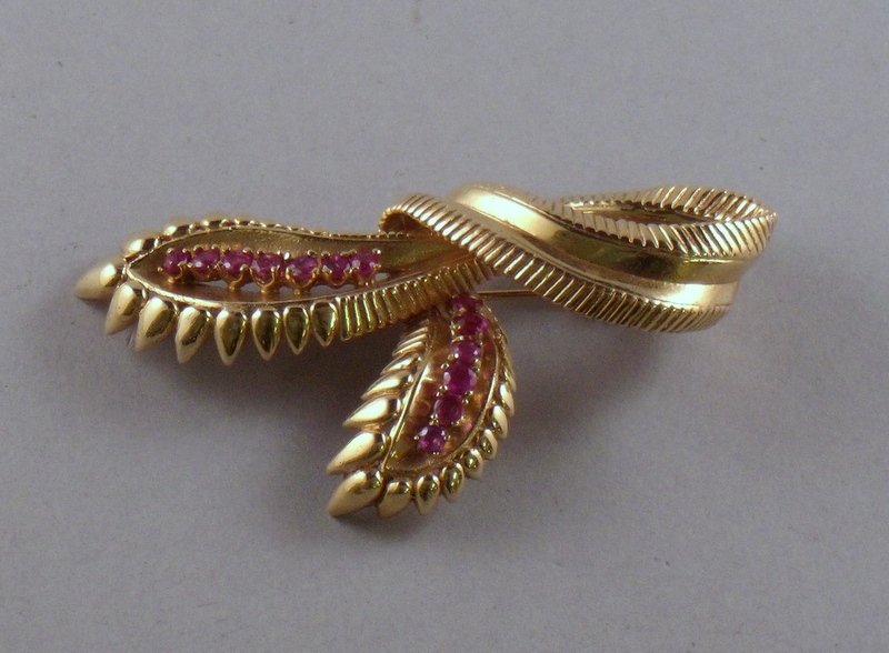 Appraisal: Retro kt Gold and Ruby Bow Brooch Ernest Zimet unsigned