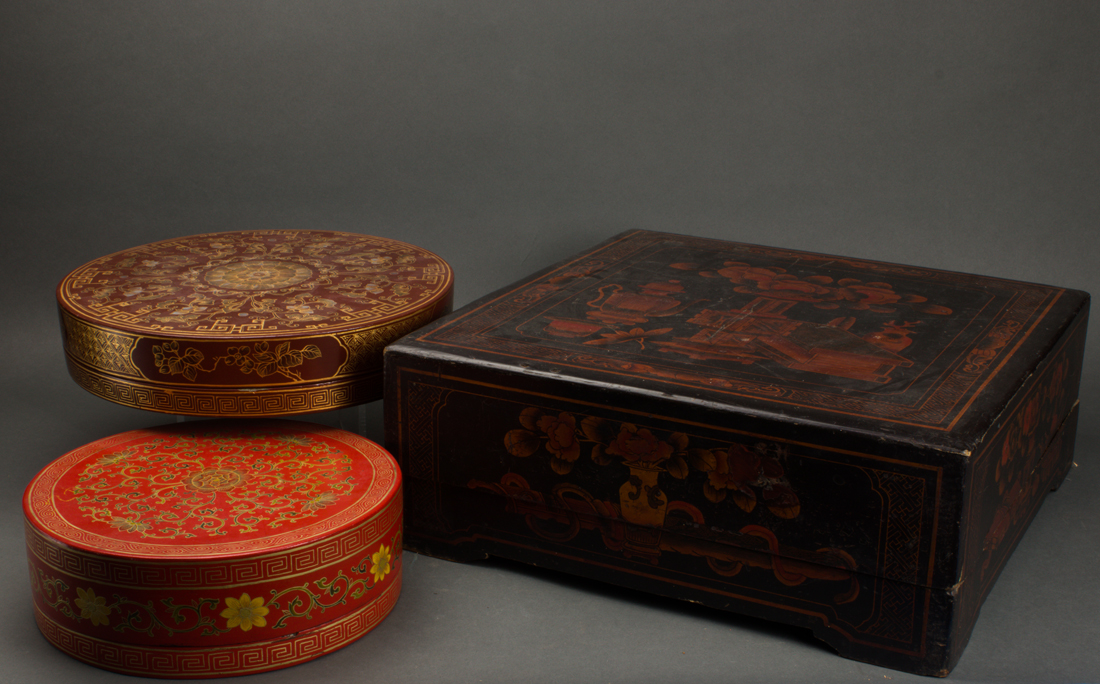 Appraisal: LOT OF CHINESE LACQUERED WOOD BOXES lot of Chinese lacquered