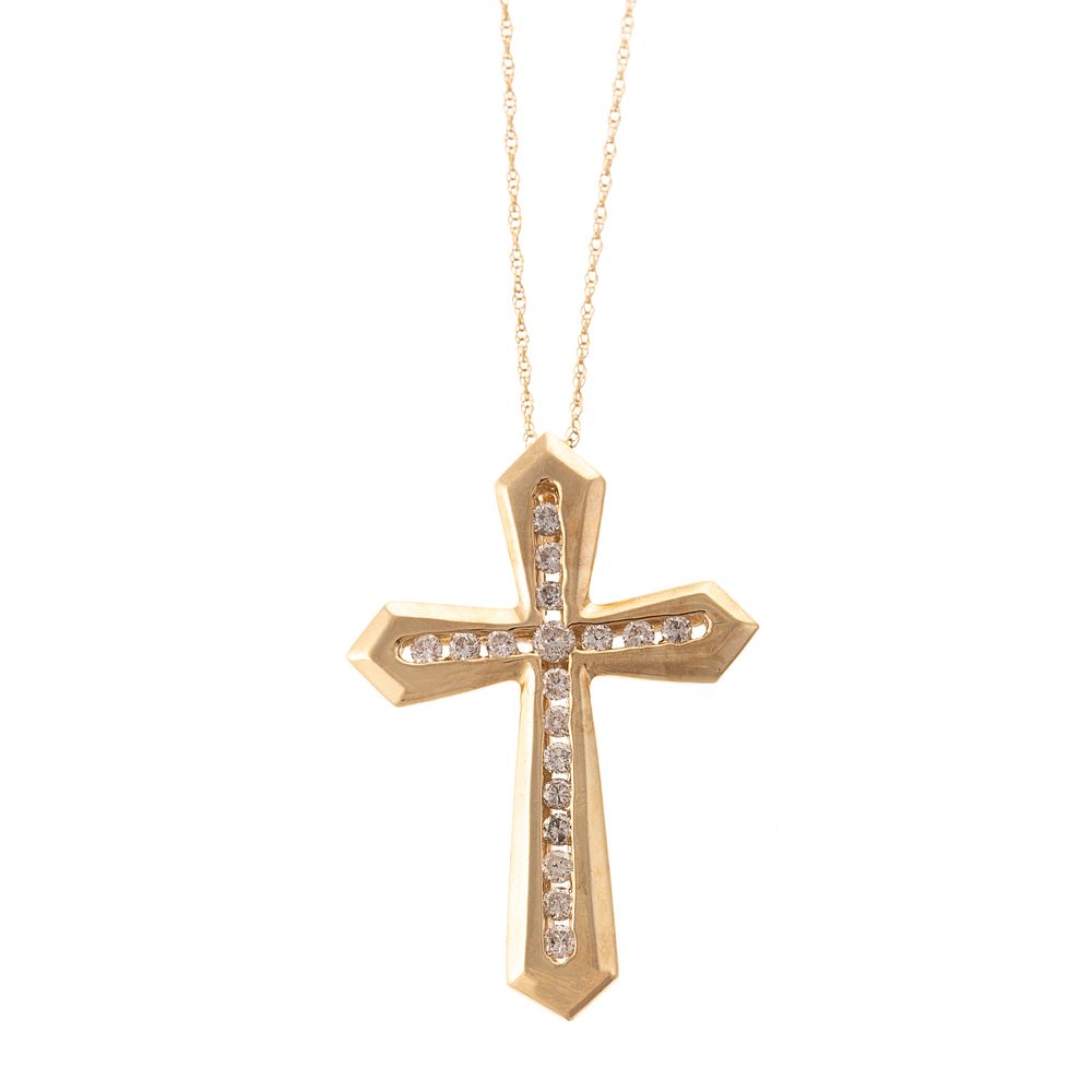 Appraisal: A Diamond Lined Cross Pendant in Gold w Chain K