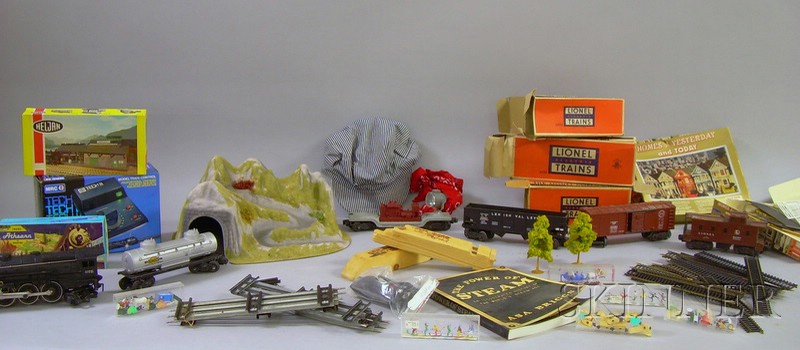 Appraisal: Group of Lionel Trains Accessories and other Model Train Equipment