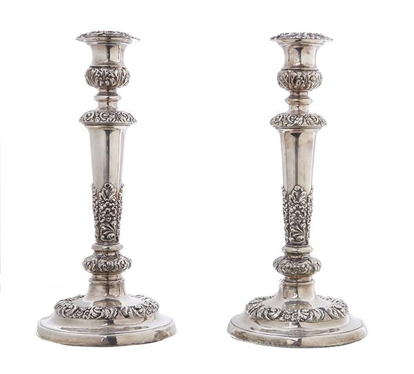 Appraisal: A PAIR OF GEORGE II SILVER CANDLESTICKS BY THOMAS SETTLE