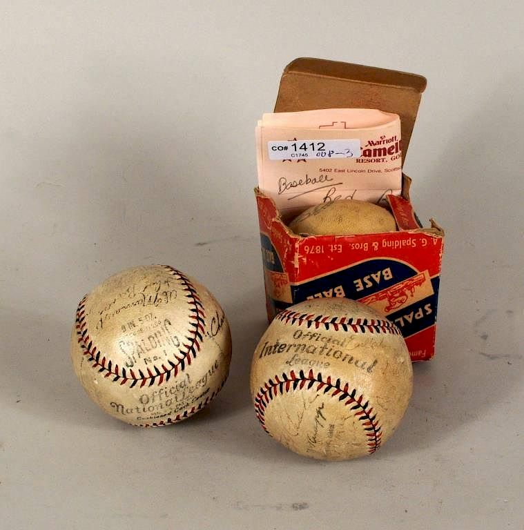 Appraisal: Three Vintage Signed Spalding Baseballs Three vintage signed Spalding baseballs