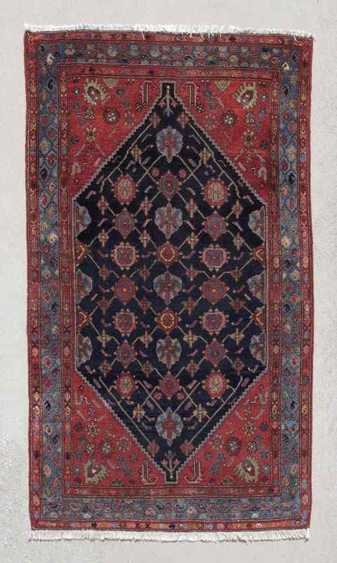 Appraisal: APPROX YR OLD PERSIAN MALAYER HAMADAN HAND KNOTTED WOOL RUG