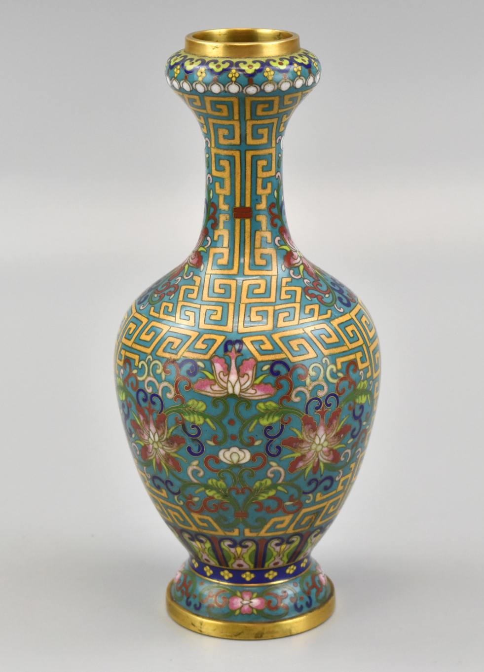 Appraisal: A Chinese cloisonne garlic head vase Republic period Floral designs