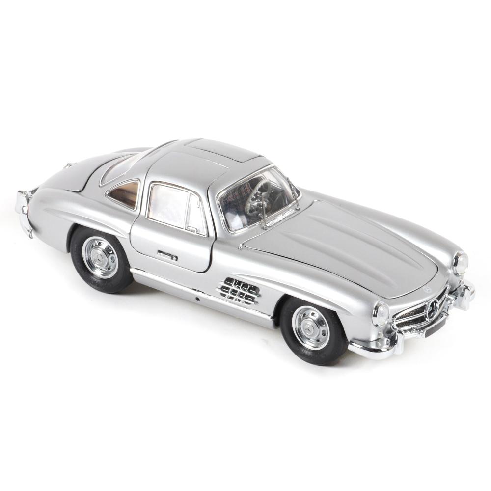 Appraisal: MERCEDES BENZ SL FRANKLIN MINT SCALE DIECAST CAR Mercedes Benz