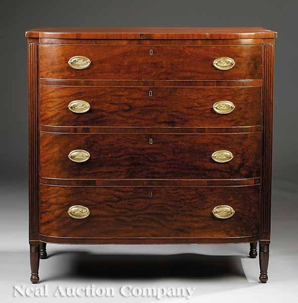 Appraisal: An American Federal Mahogany Bowfront Chest of Drawers c top