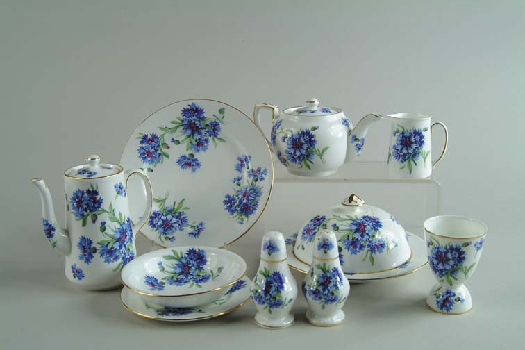 Appraisal: TEN PIECE BONE CHINA BREAKFAST SET Marked Bone China Hammersley