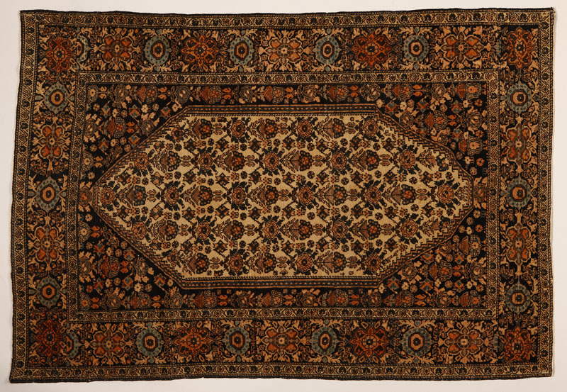 Appraisal: A Persian Ferahan Sarouk woolen rug A Persian Ferahan Sarouk