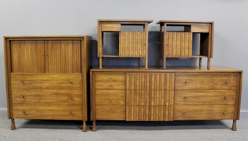 Appraisal: WIDDICOMB Sculptural Bedroom Set A great set with brass star