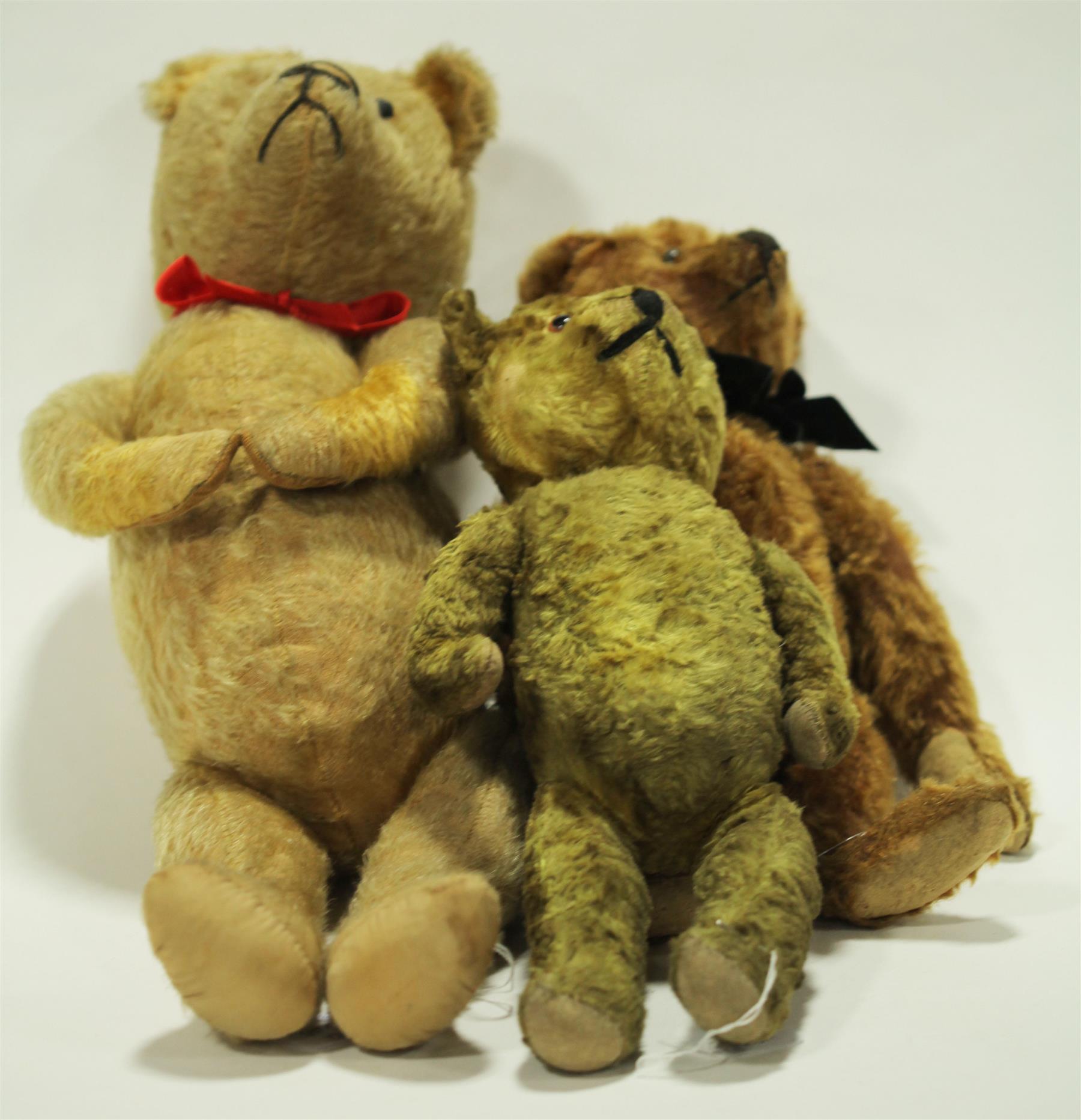 Appraisal: THREE NICE SIZE MOHAIR BEARS American or German early th