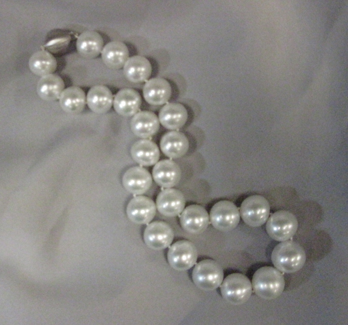 Appraisal: South Sea Pearl Necklace composed of twenty-seven pearls graduating in