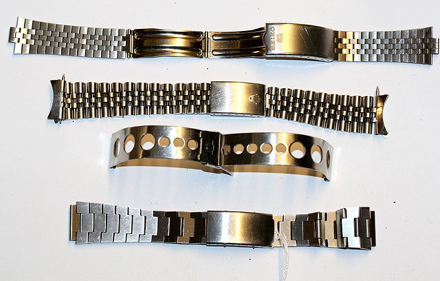 Appraisal: A ROLEX STAINLESS STEEL WATCH STRAP a Seika steel strap