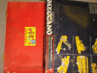 Appraisal: A mid th century Meccano No set with red and