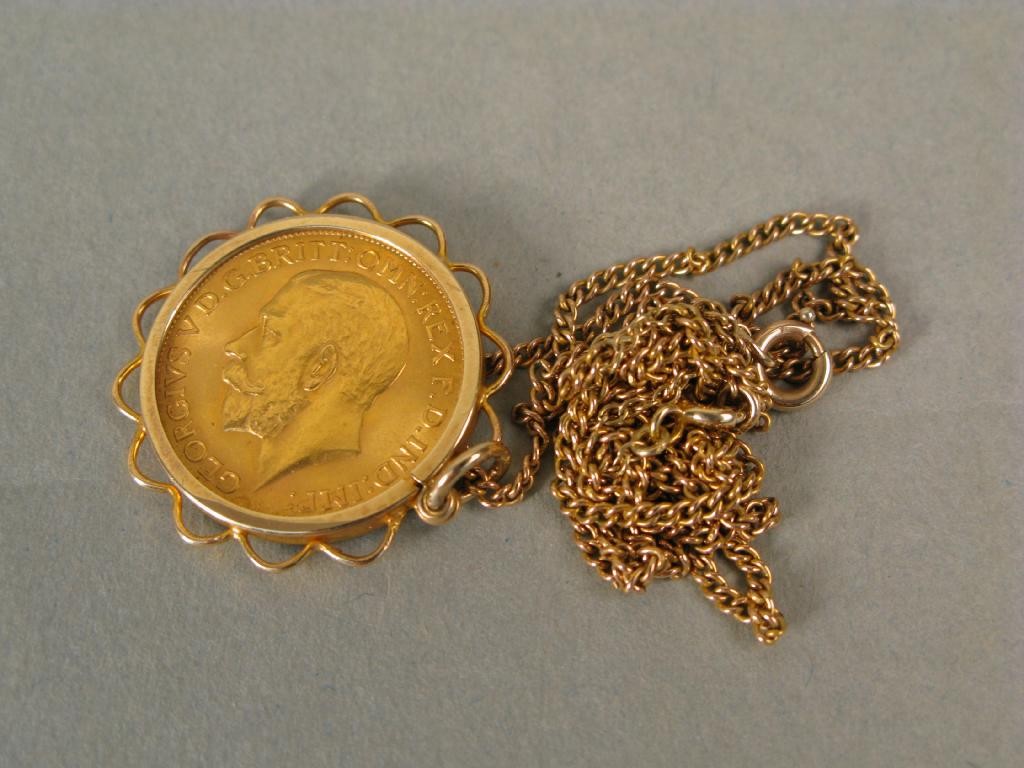 Appraisal: A gold sovereign within pendant mount on chain -