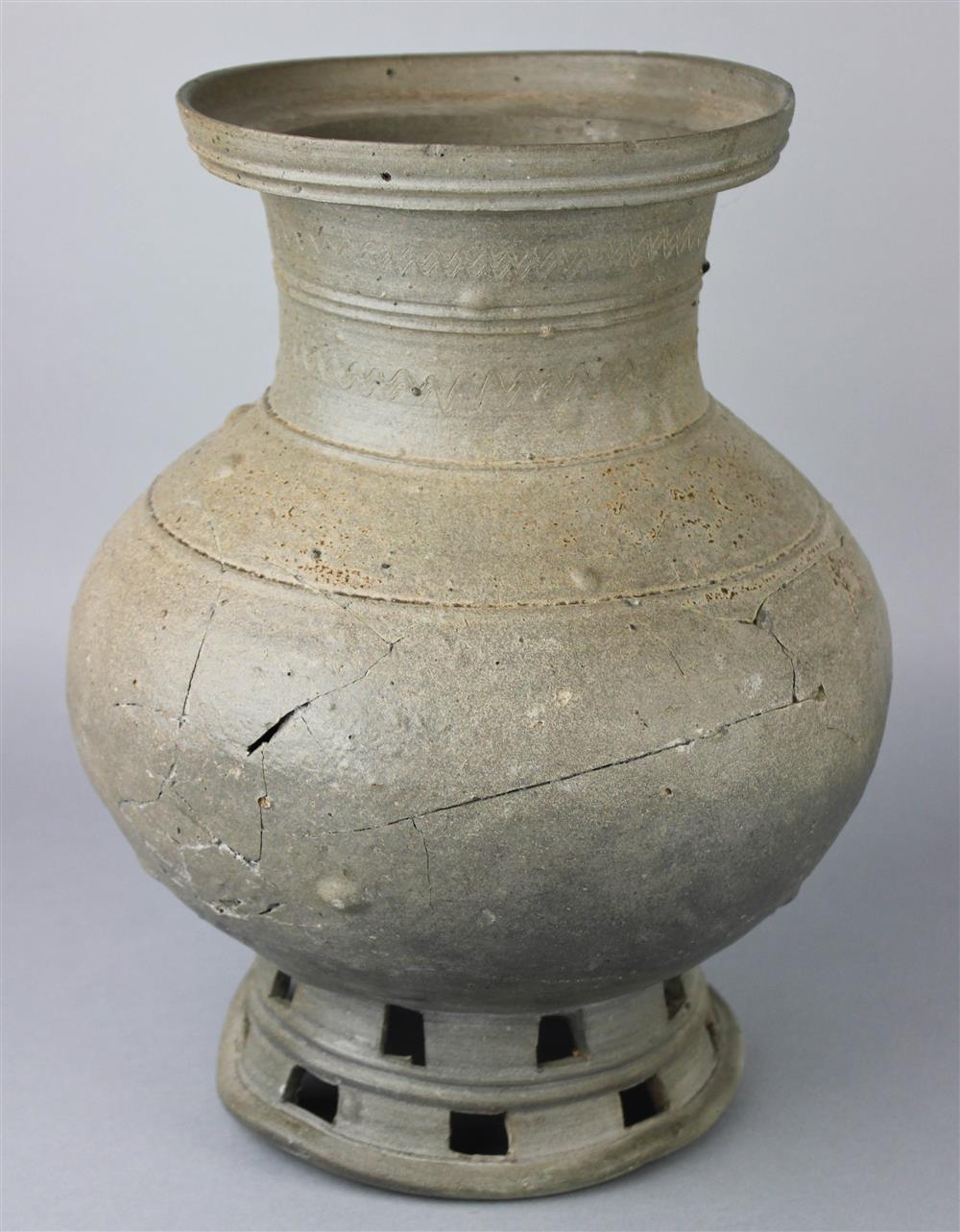 Appraisal: LARGE EARTHENWARE STORAGE JAR SILLA DYNASTY TH TH CENTURY of