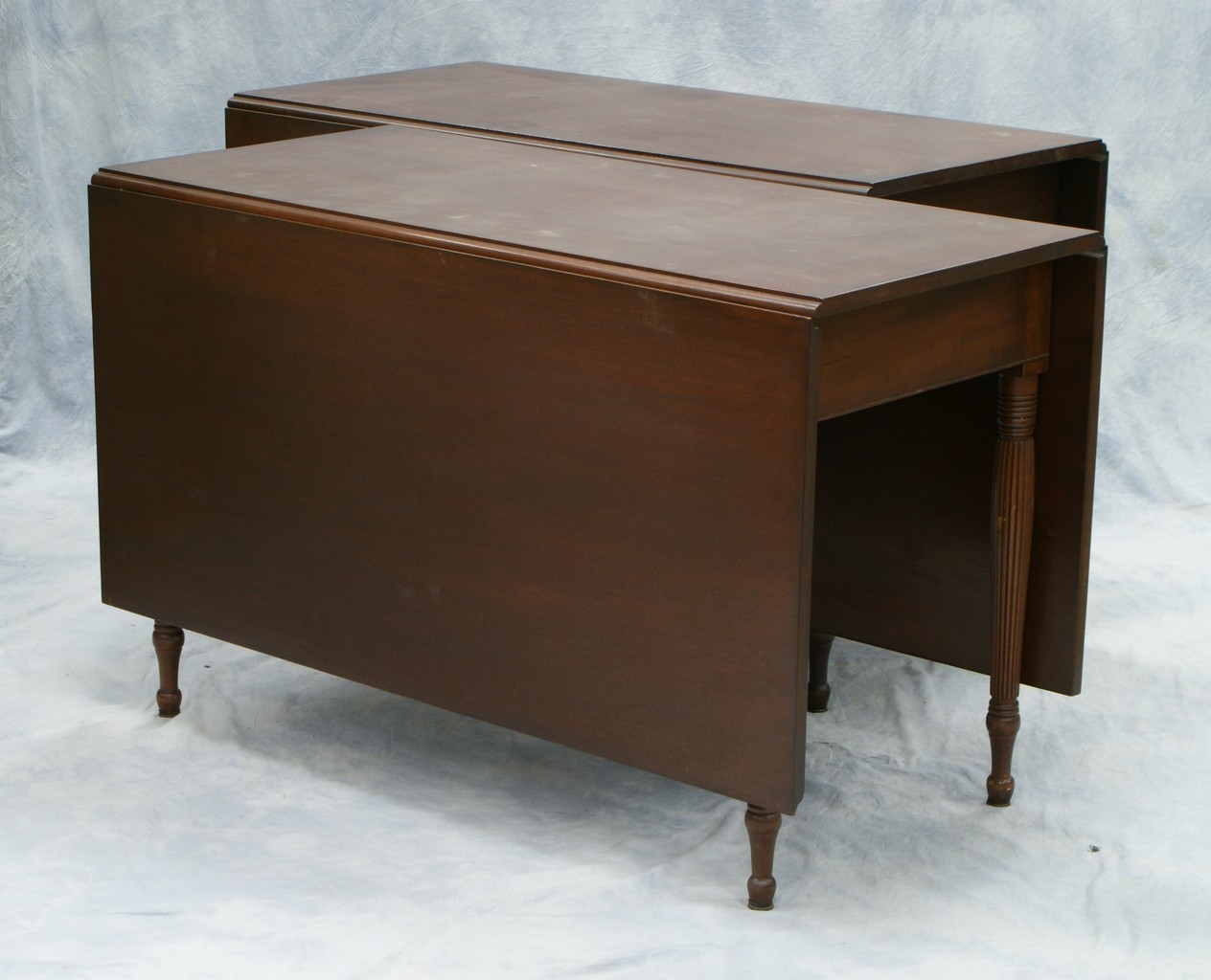 Appraisal: part mahogany Sheraton style banquet table made by Robert Treate