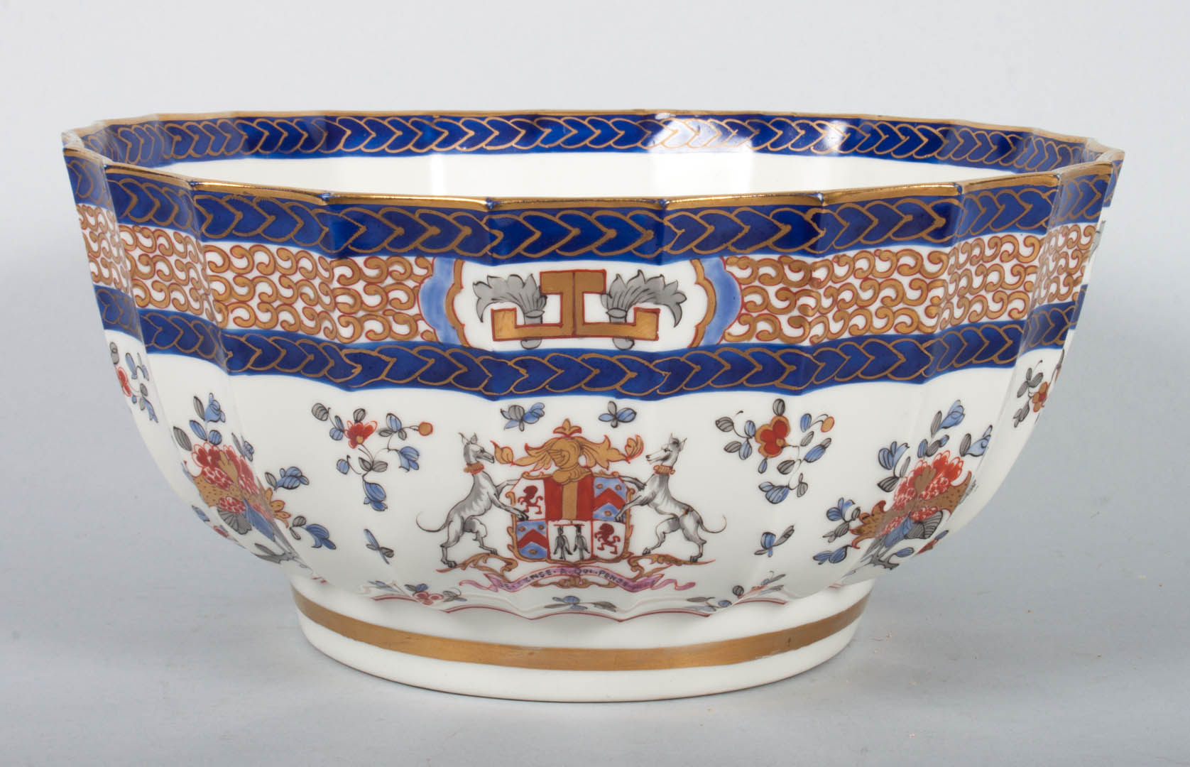 Appraisal: Samson porcelain footed bowl th century in the Chinese Export