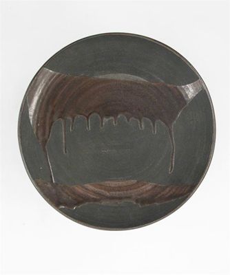 Appraisal: Janet Leach - a Leach Pottery stoneware plate painted with