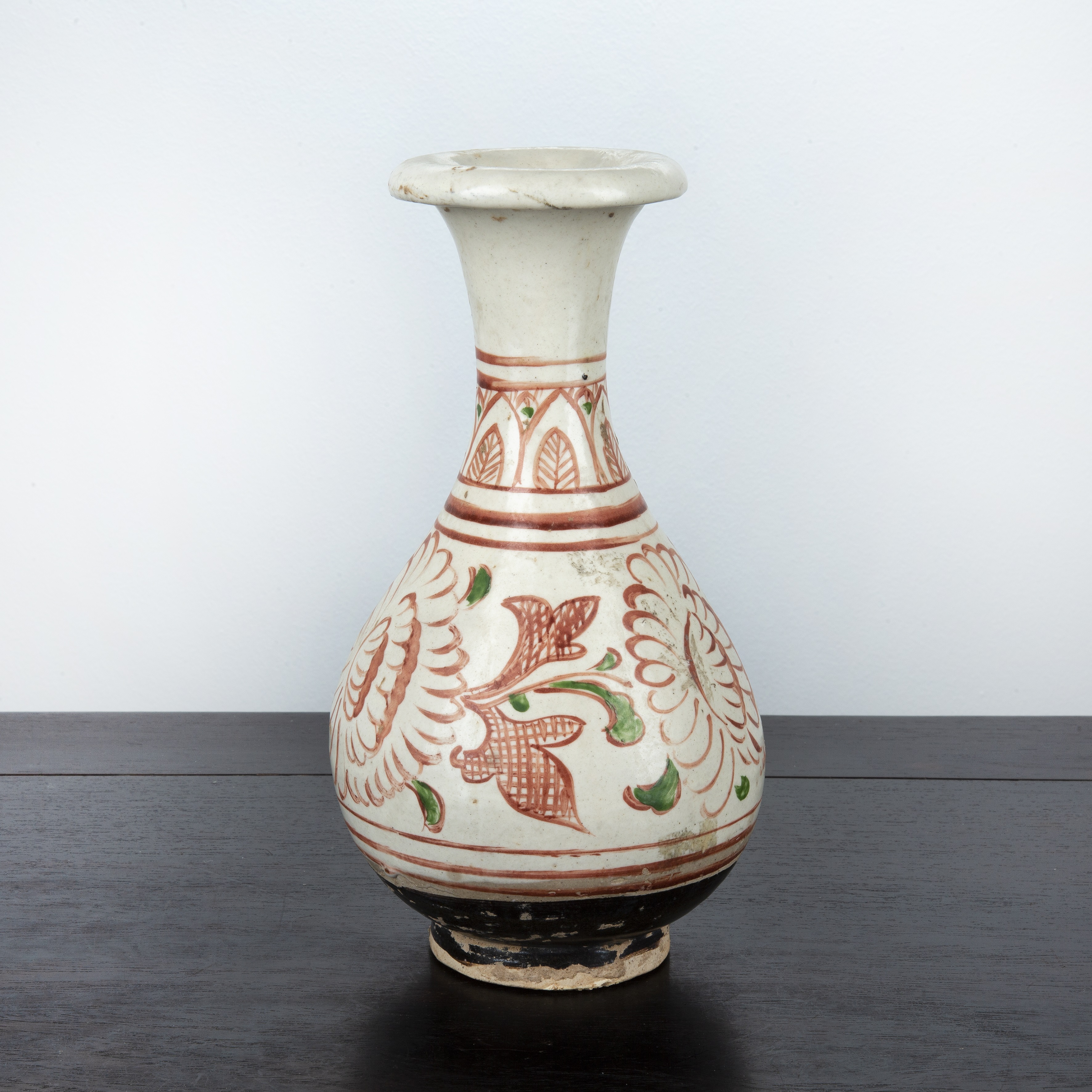 Appraisal: Cizhou style vase Chinese decorated with flowering peonies cm high