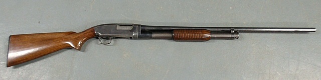 Appraisal: - Model Winchester -guage shotgun with full choke l barrel