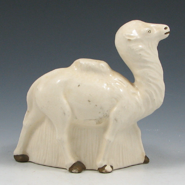 Appraisal: Hull Early Novelty Camel Planter Hull Early Novelty camel planter