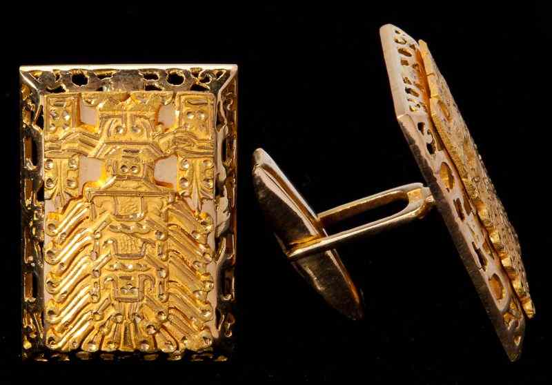 Appraisal: Pair of Heavy Gold Cufflinkscustom made of rectangular plaque form