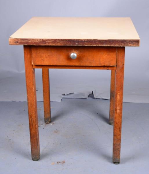 Appraisal: Vintage Wood End Table Has a big drawer in the