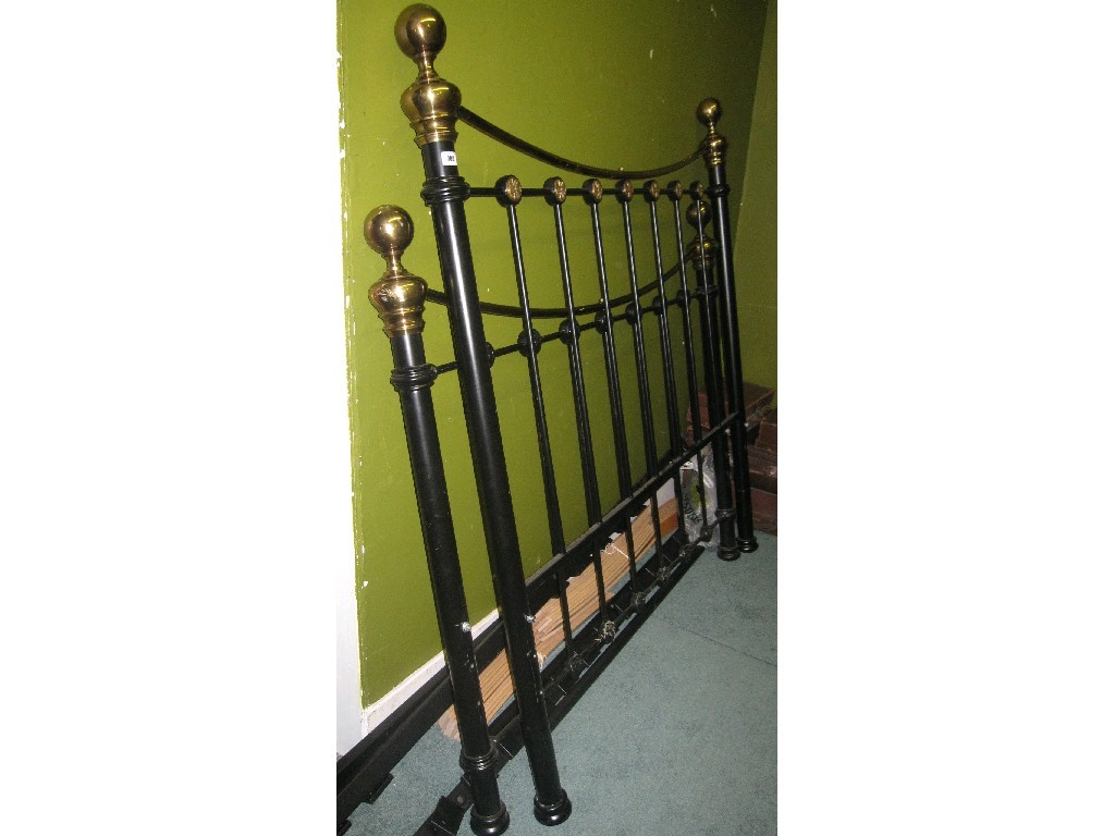 Appraisal: Reproduction metal bedstead