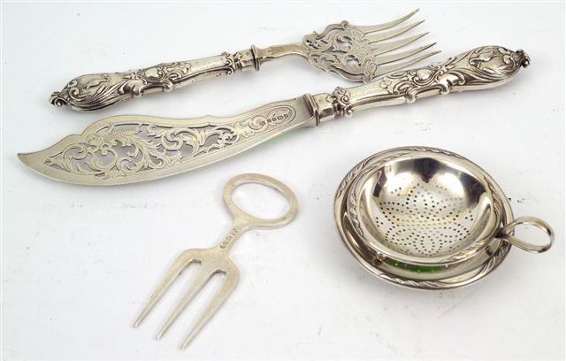 Appraisal: GEORGE V SILVER BREAD FORK CHARLES BOYTEN SON SHEFFIELD oz