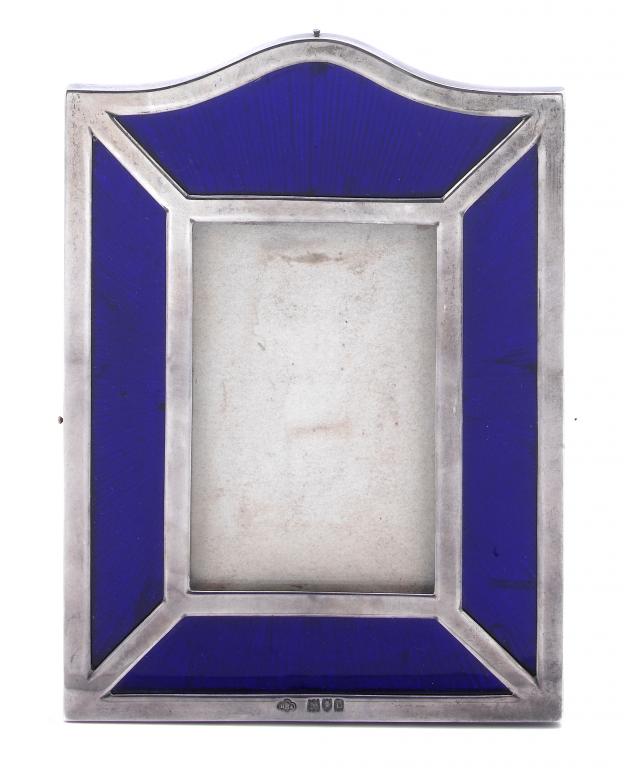 Appraisal: A VICTORIAN PHOTOGRAPH FRAME the pierced border inset with panels