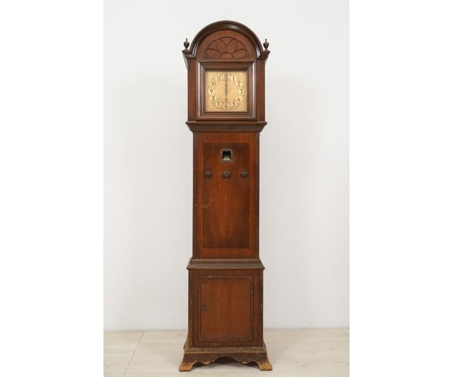 Appraisal: Majestic grandfather clock radio mahogany cased model S A h