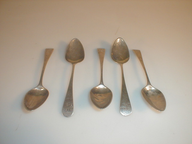 Appraisal: Five George lll Old English pattern silver teaspoons by Walter