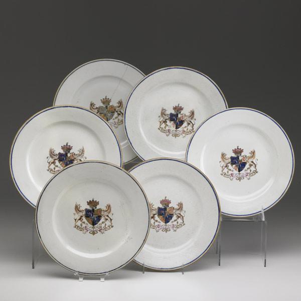 Appraisal: CHINESE EXPORT Six armorial plates depicting the arms of Sinclair