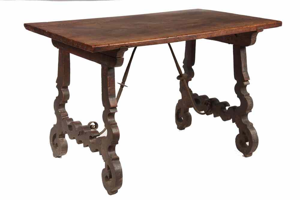 Appraisal: ITALIAN REFECTORY TABLE - th c Custom Replica of th