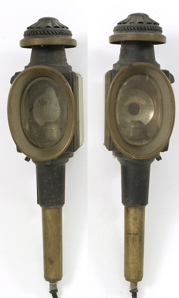 Appraisal: PAIR OF BRASS AND PAINTED METAL CARRIAGE LAMPS th CenturyElectrified