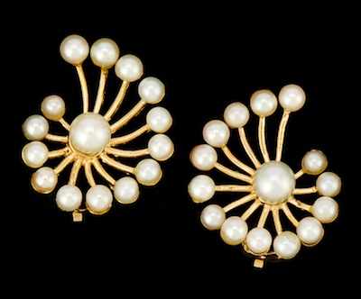 Appraisal: A Pair of Gold and Pearl Retro Ear Clips k